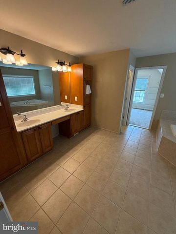 10410 SILVER CREEK CT, Spotsylvania, VA 22553