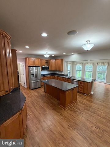 10410 SILVER CREEK CT, Spotsylvania, VA 22553