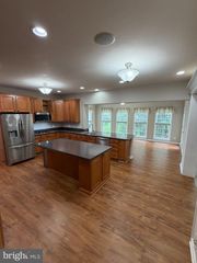 10410 SILVER CREEK CT, Spotsylvania, VA 22553