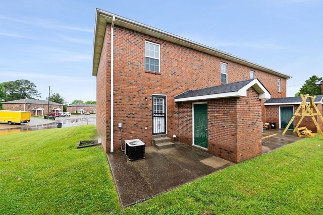358 Peabody Dr Apt 2, Clarksville, TN 37042