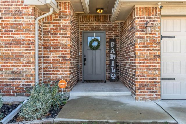 8716 SW 39th Street, Oklahoma City, OK 73179