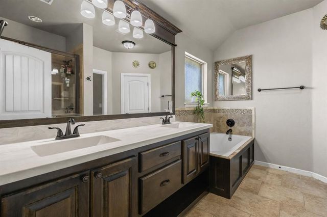 8716 SW 39th Street, Oklahoma City, OK 73179