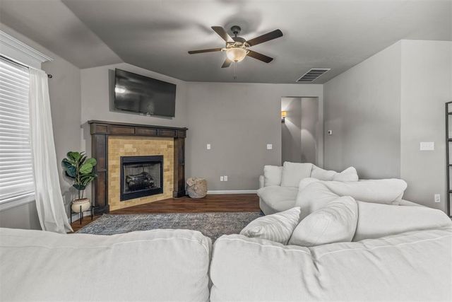 8716 SW 39th Street, Oklahoma City, OK 73179