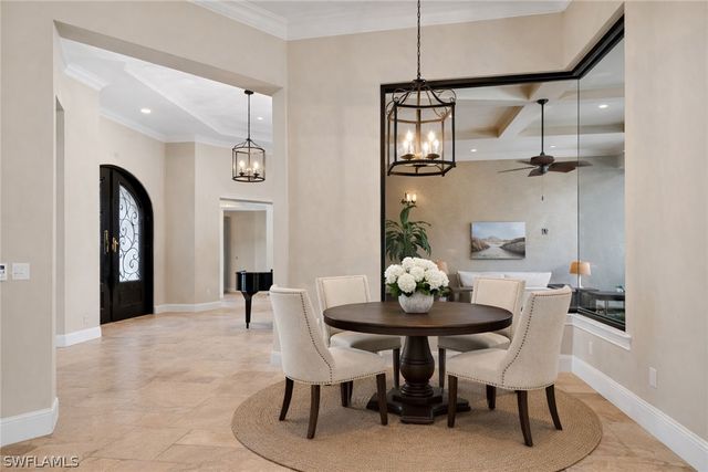 6081 Tamworth CT, Naples, FL 34119