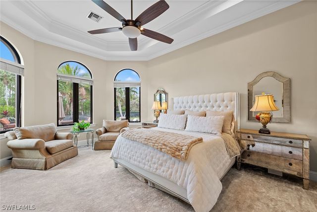 6081 Tamworth CT, Naples, FL 34119