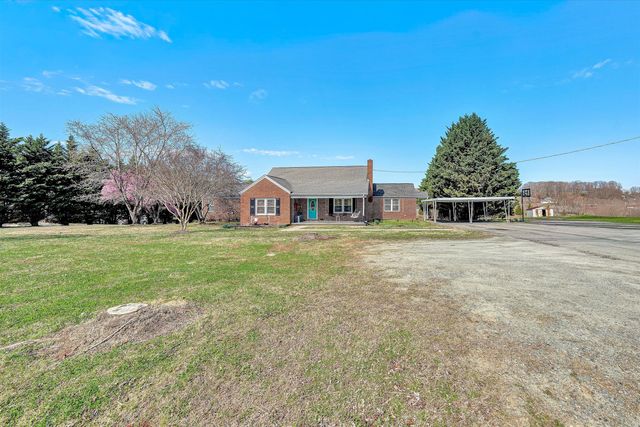 6831 Booker T Washington Hwy, Wirtz, VA 24184