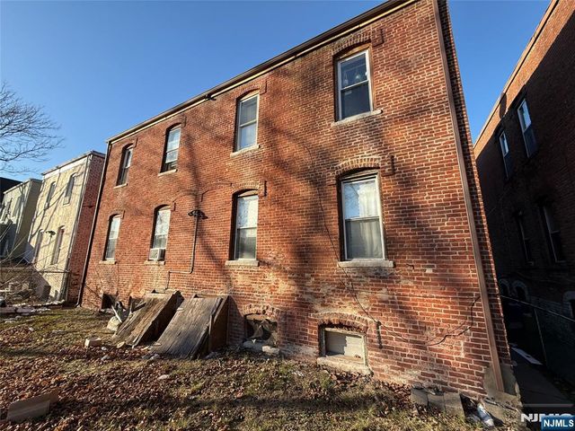 20 Grand Street, Garfield, NJ 07026