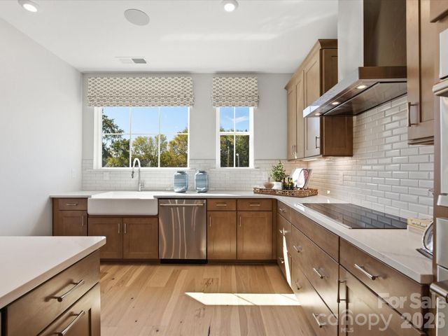 1323 Sandstar Lane, Charlotte, NC 28226