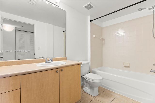 1919 Van Buren St 418A, Hollywood, FL 33020