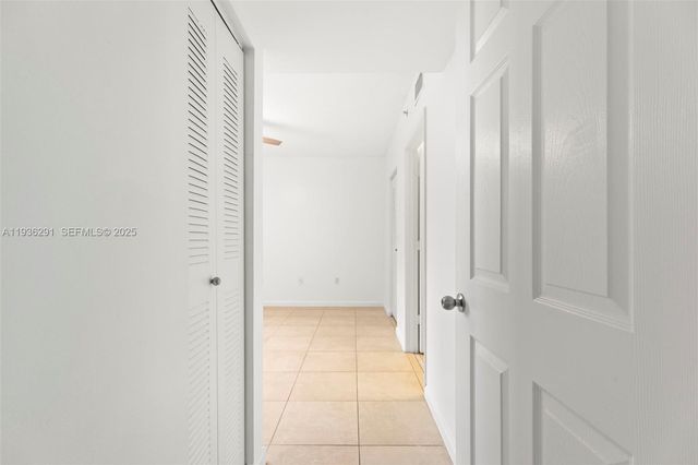 1919 Van Buren St 418A, Hollywood, FL 33020