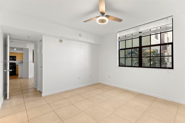 1919 Van Buren St 418A, Hollywood, FL 33020