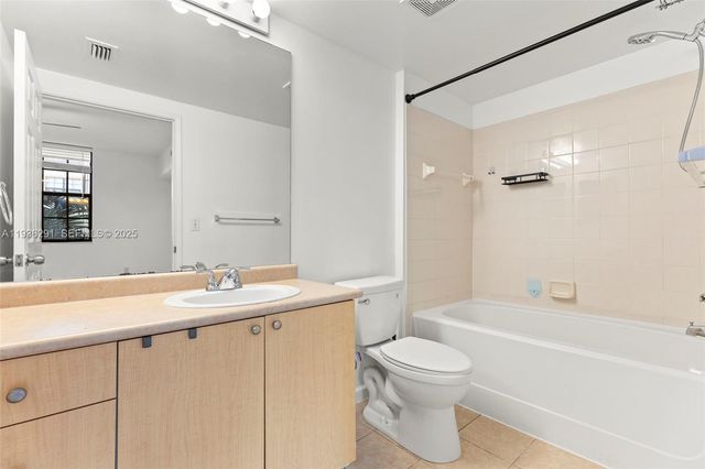 1919 Van Buren St 418A, Hollywood, FL 33020