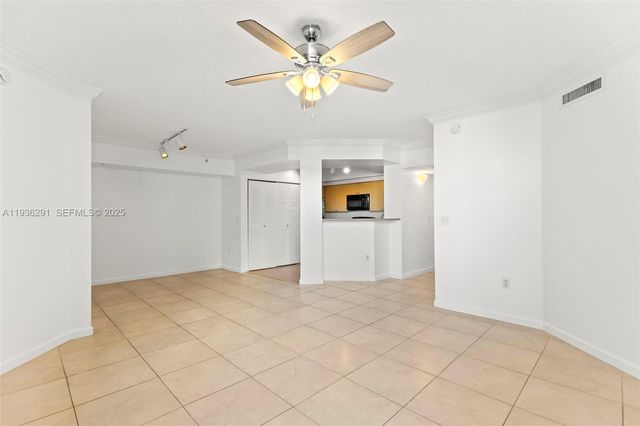1919 Van Buren St 418A, Hollywood, FL 33020