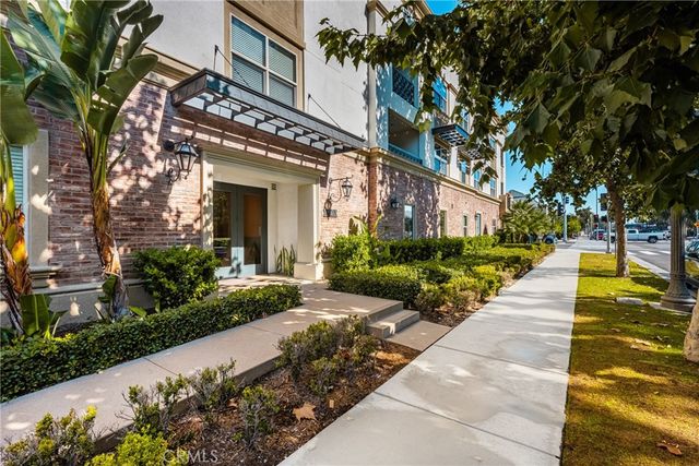 425 S Anaheim Boulevard 3, Anaheim, CA 92805