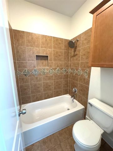 609 Franklin BLVD A, Austin, TX 78751