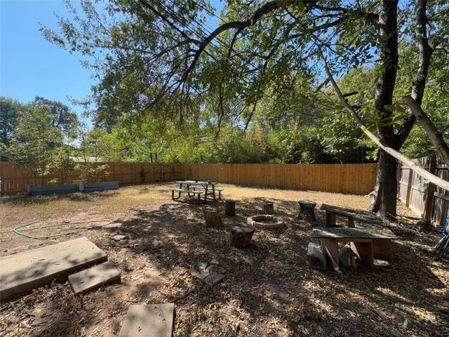 609 Franklin BLVD A, Austin, TX 78751