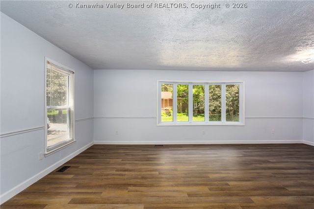 726 Lower Donally Road, Charleston, WV 25304