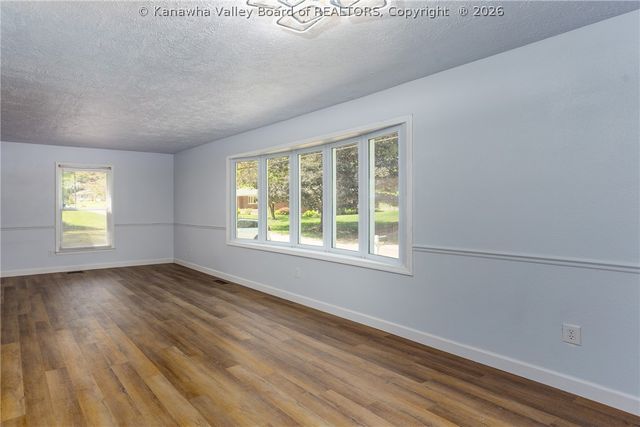 726 Lower Donally Road, Charleston, WV 25304
