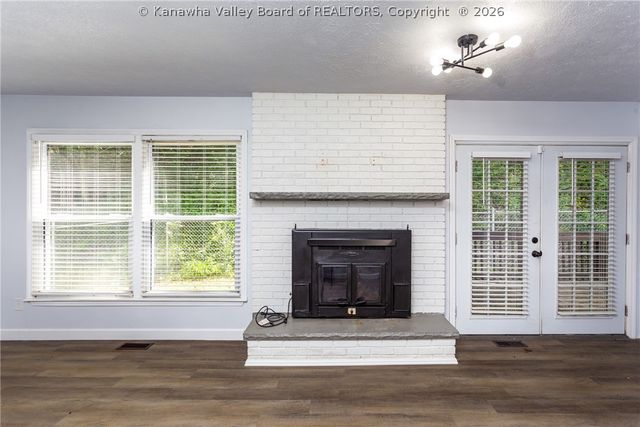 726 Lower Donally Road, Charleston, WV 25304