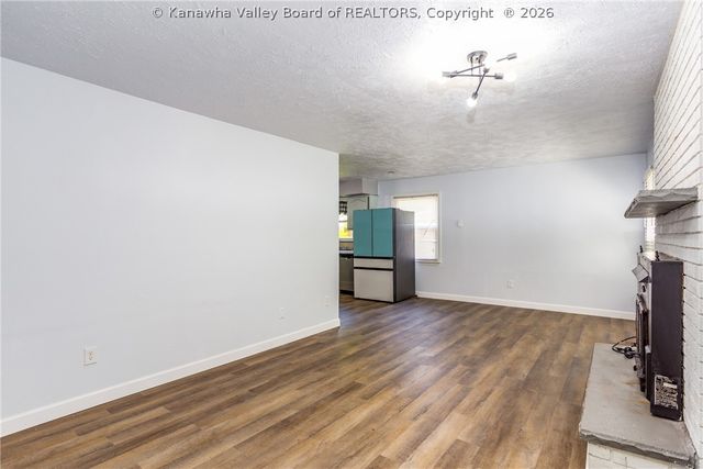 726 Lower Donally Road, Charleston, WV 25304