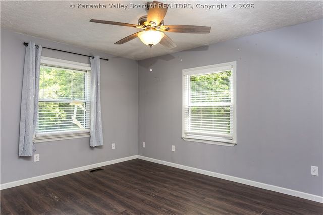 726 Lower Donally Road, Charleston, WV 25304