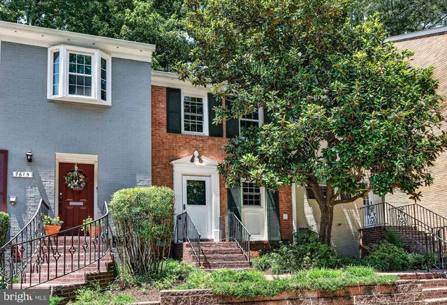 7617 TIVERTON DR, Springfield, VA 22152