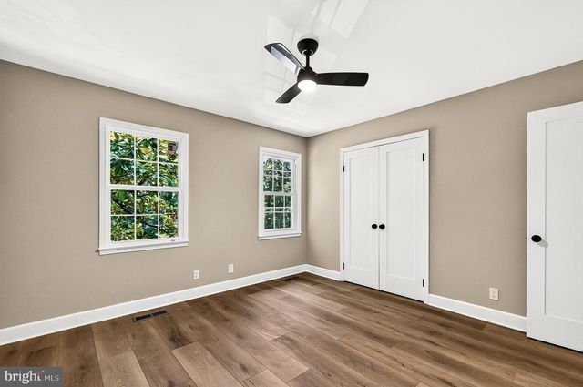 7617 TIVERTON DR, Springfield, VA 22152