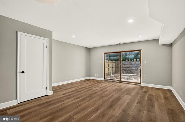 7617 TIVERTON DR, Springfield, VA 22152