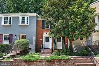 7617 TIVERTON DR, Springfield, VA 22152