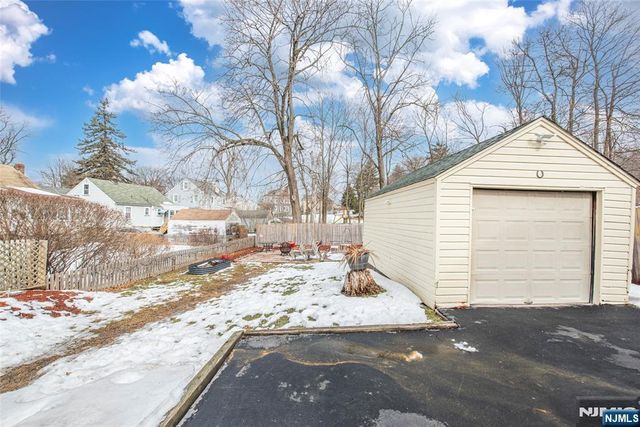 207 Westville Avenue, West Caldwell, NJ 07006