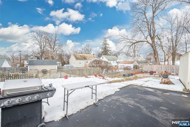 207 Westville Avenue, West Caldwell, NJ 07006