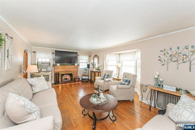 207 Westville Avenue, West Caldwell, NJ 07006