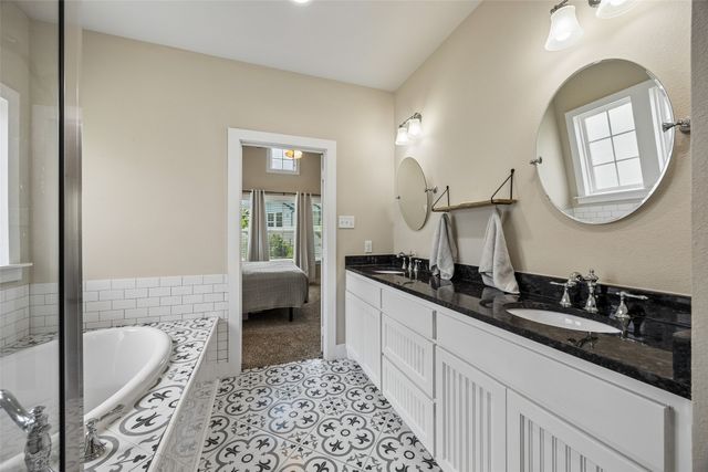 612 Myers Drive, Lake Dallas, TX 75065