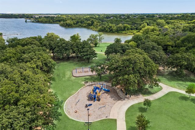612 Myers Drive, Lake Dallas, TX 75065