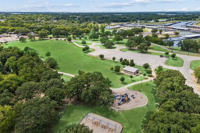 612 Myers Drive, Lake Dallas, TX 75065