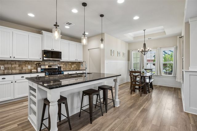 612 Myers Drive, Lake Dallas, TX 75065