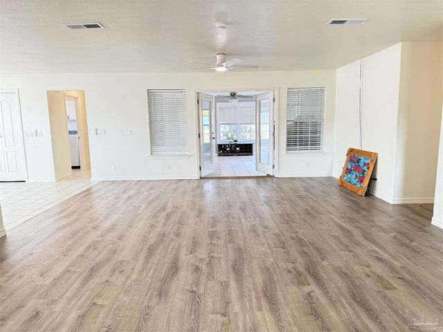 11560 Mobile Hwy, Pensacola, FL 32526