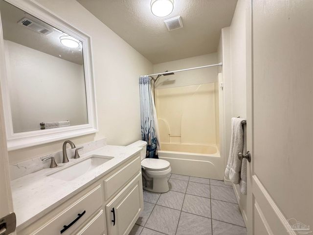 11560 Mobile Hwy, Pensacola, FL 32526