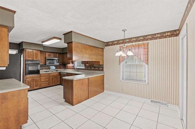 71 Freeman Ferry Road, Rome, GA 30161