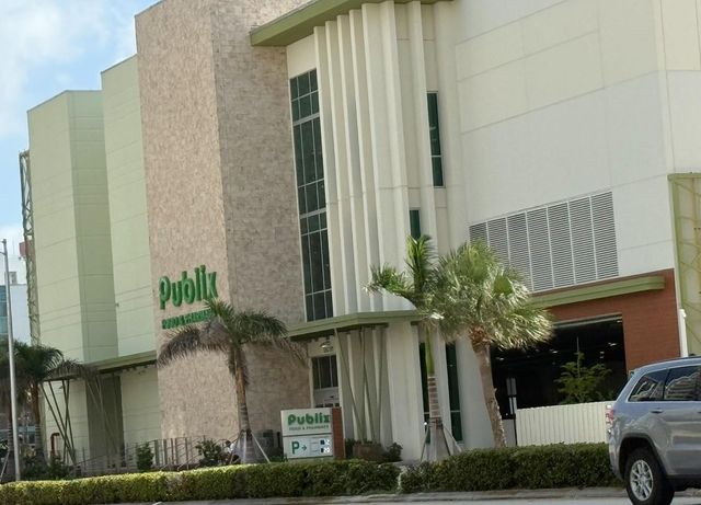 3001 S Ocean Drive 207, Hollywood, FL 33019