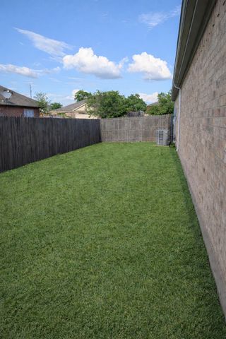 1511 Dockside Drive, Glenn Heights, TX 75154