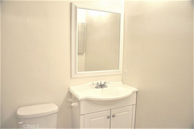688 5th, Azusa, CA 91702