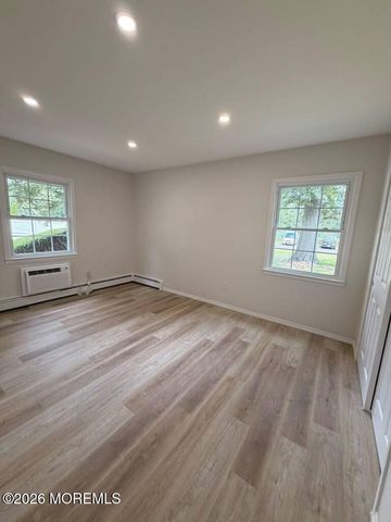 48 Stonehurst Boulevard C, Freehold, NJ 07728