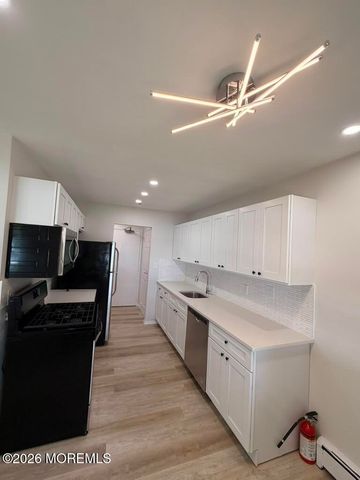 48 Stonehurst Boulevard C, Freehold, NJ 07728