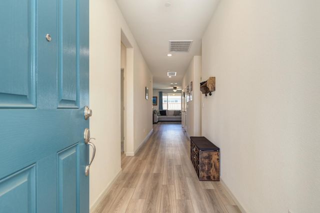 5140 Castleton Way, Roseville, CA 95747