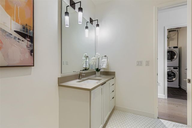 1750 Wewatta Street 1821, Denver, CO 80202