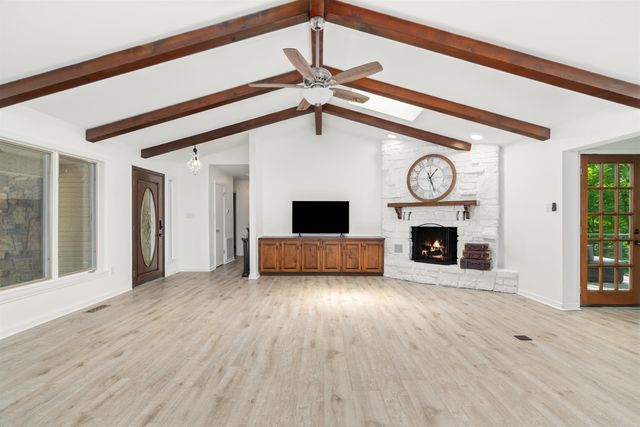 76 Malaga Way, Hot Springs Village, AR 71909