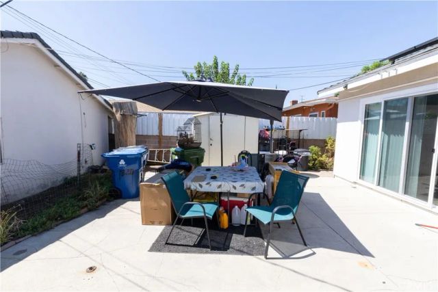 19320 Parthenia Street, Los Angeles, CA 91324
