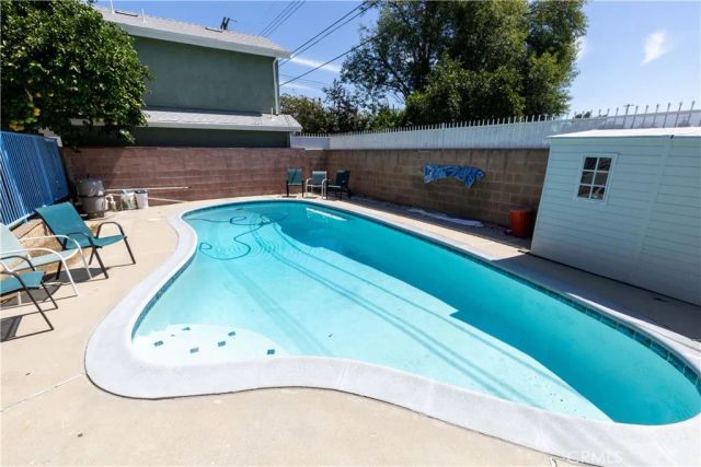 19320 Parthenia Street, Los Angeles, CA 91324