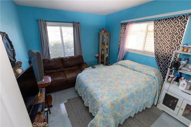 19320 Parthenia Street, Los Angeles, CA 91324